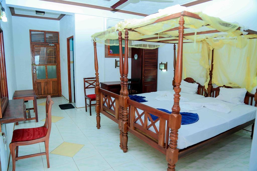 Gayana Guest House Kanattegoda Extérieur photo