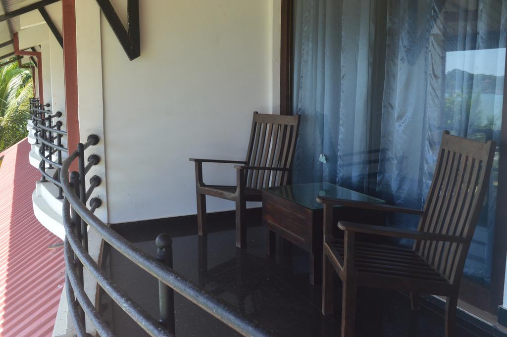 Gayana Guest House Kanattegoda Extérieur photo