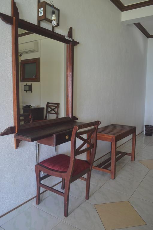Gayana Guest House Kanattegoda Extérieur photo