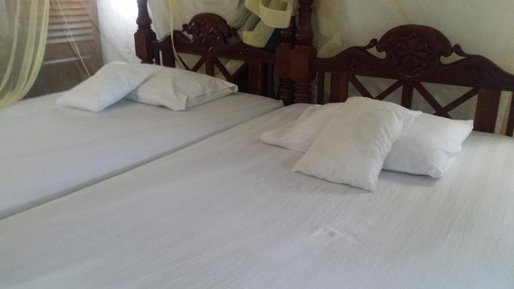 Gayana Guest House Kanattegoda Extérieur photo